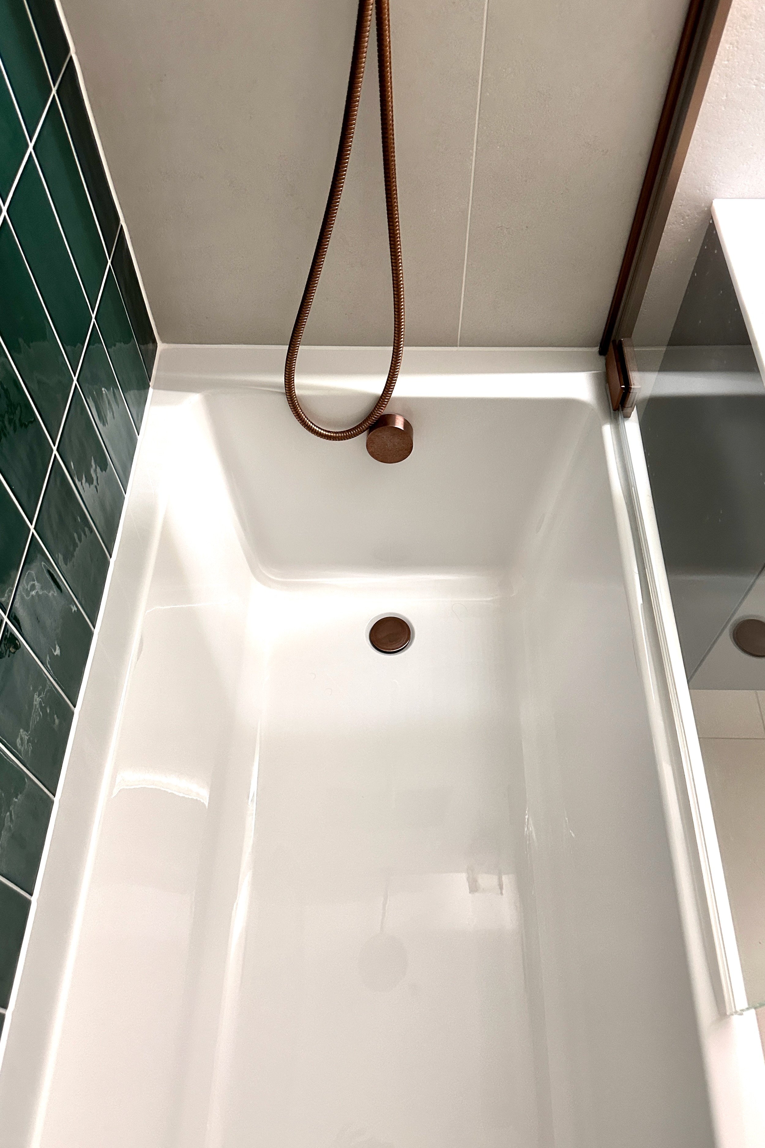 Baths with Extrofill Tapless Bath Filler Wastes - 3.jpeg