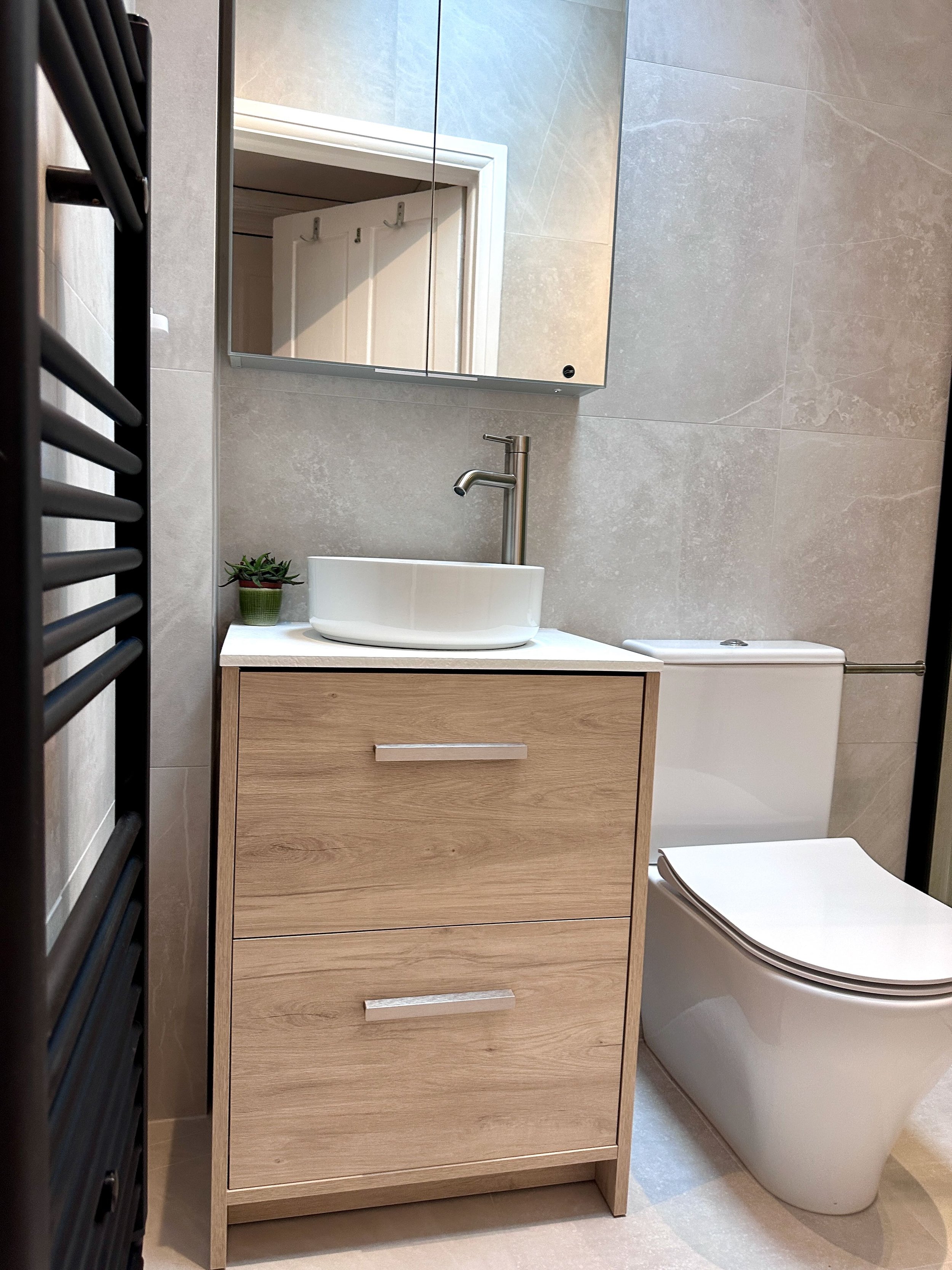 Kingston-Upon-Thames bathropom design supply and installation green tiles brushed nickel - 1.jpeg
