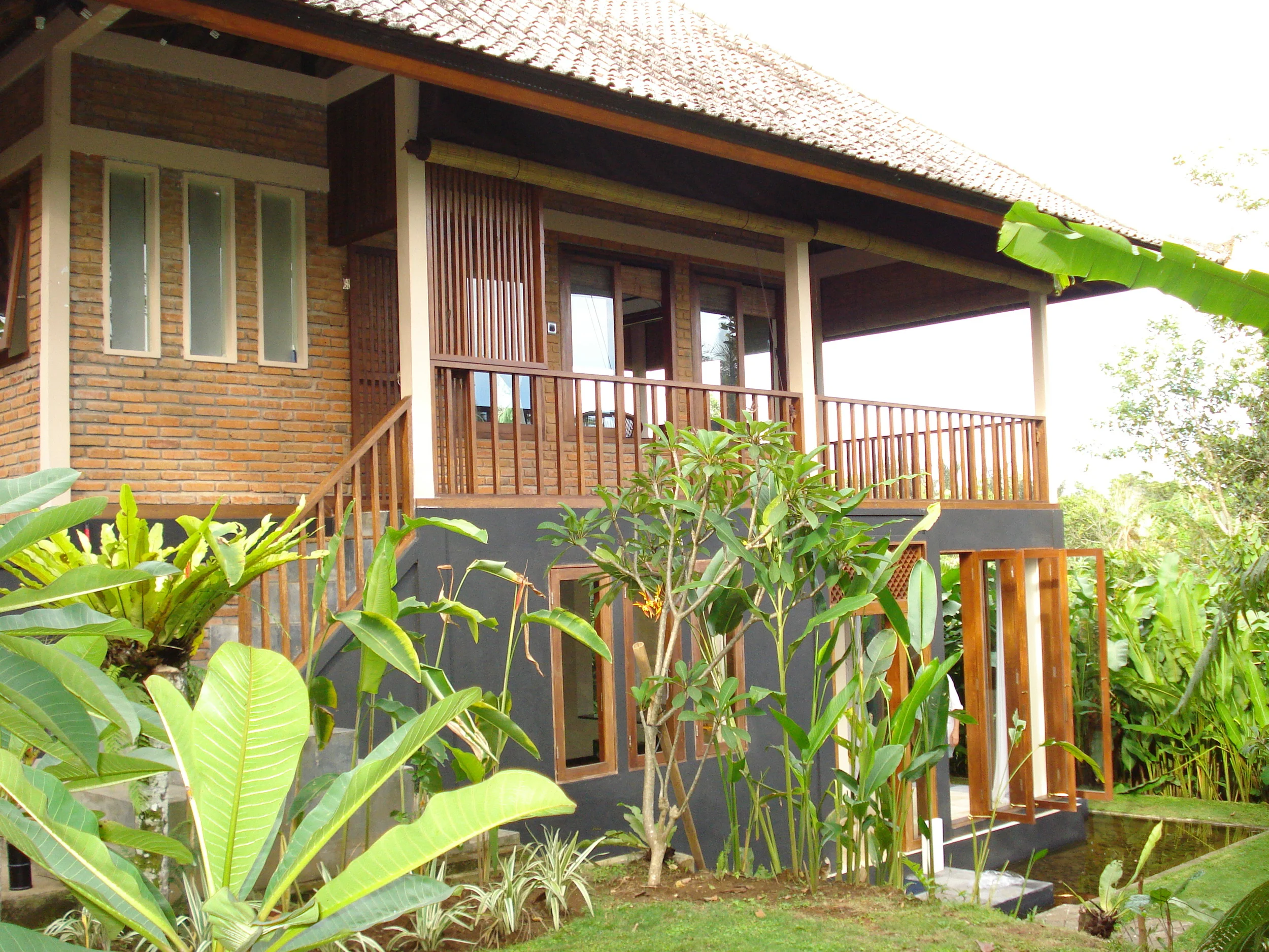 03 Rumah Coklat Outside (5).jpg
