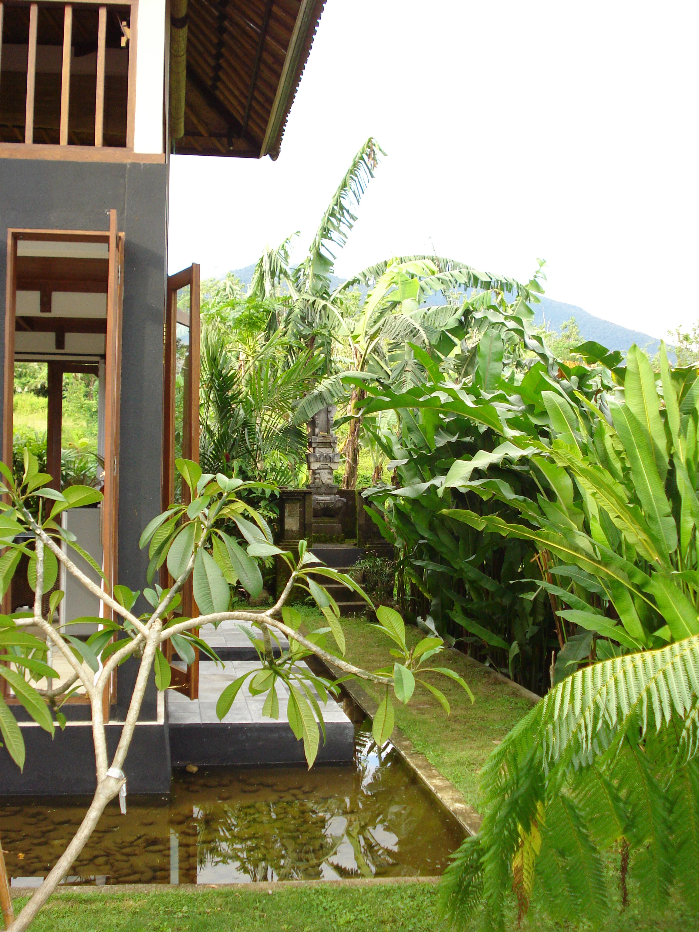 03 Rumah Coklat Outside (6).jpg