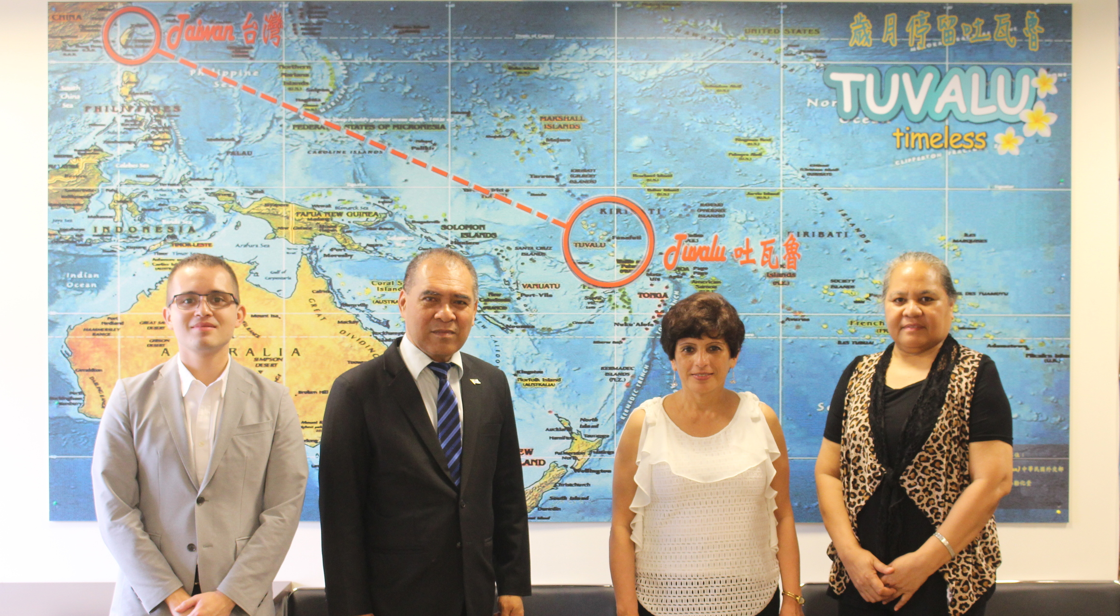 First Secretary Carlos Eduardo Meyer Sosa, Ambassador Minute Alapati Taupo, Ambassador Olga Maria Aguja Zuniga, and First Secretary Seleta Kapua Taupo /梅卡羅一等秘書、陶敏德大使、亞谷華大使與陶思靈一等秘書
