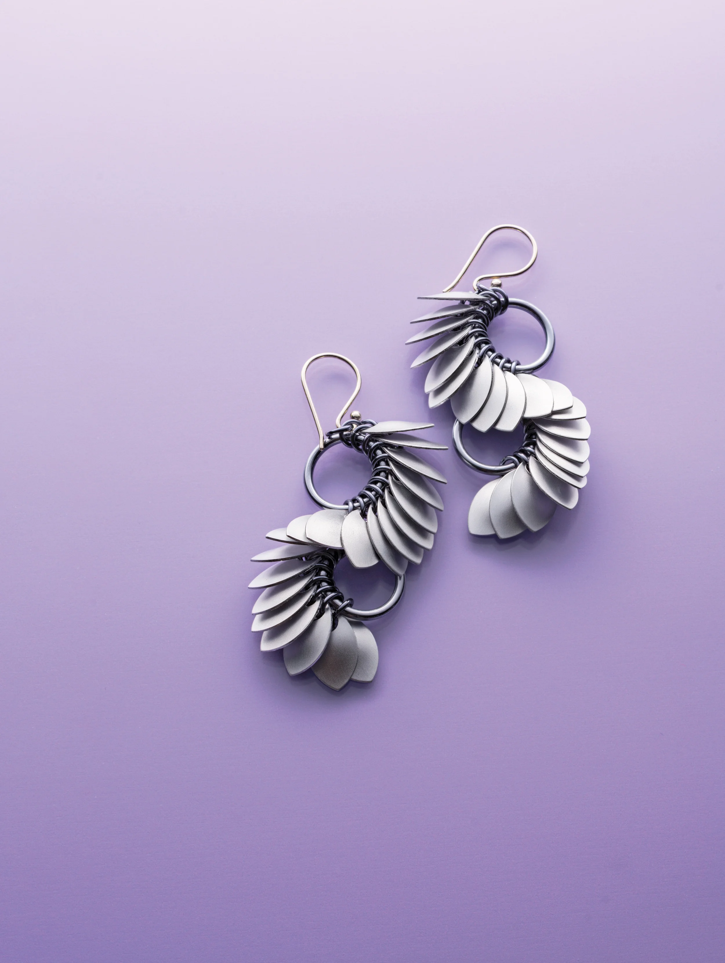 Cover for Step by Step Wire Jewelry magazine