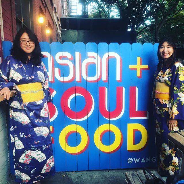 Then there were (these) two. 👯✌🏼#eastmeetssouth  #wings #wangs #friedchicken #asianandsoulfood  #southernfried #culturalmeltingpot #lovenyc #brooklyn #peopleatwangs