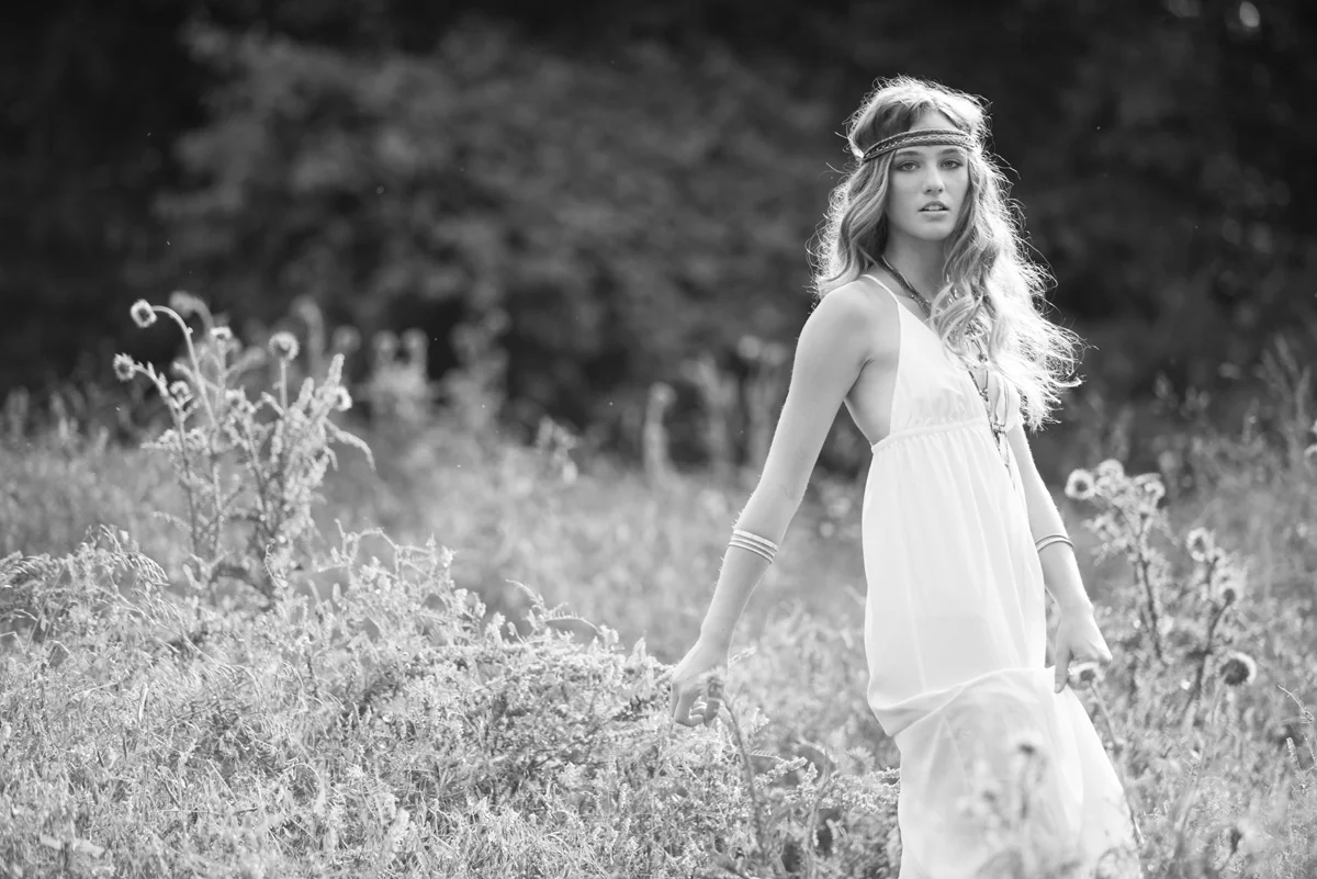 ClaireDolozier-12bw.jpg