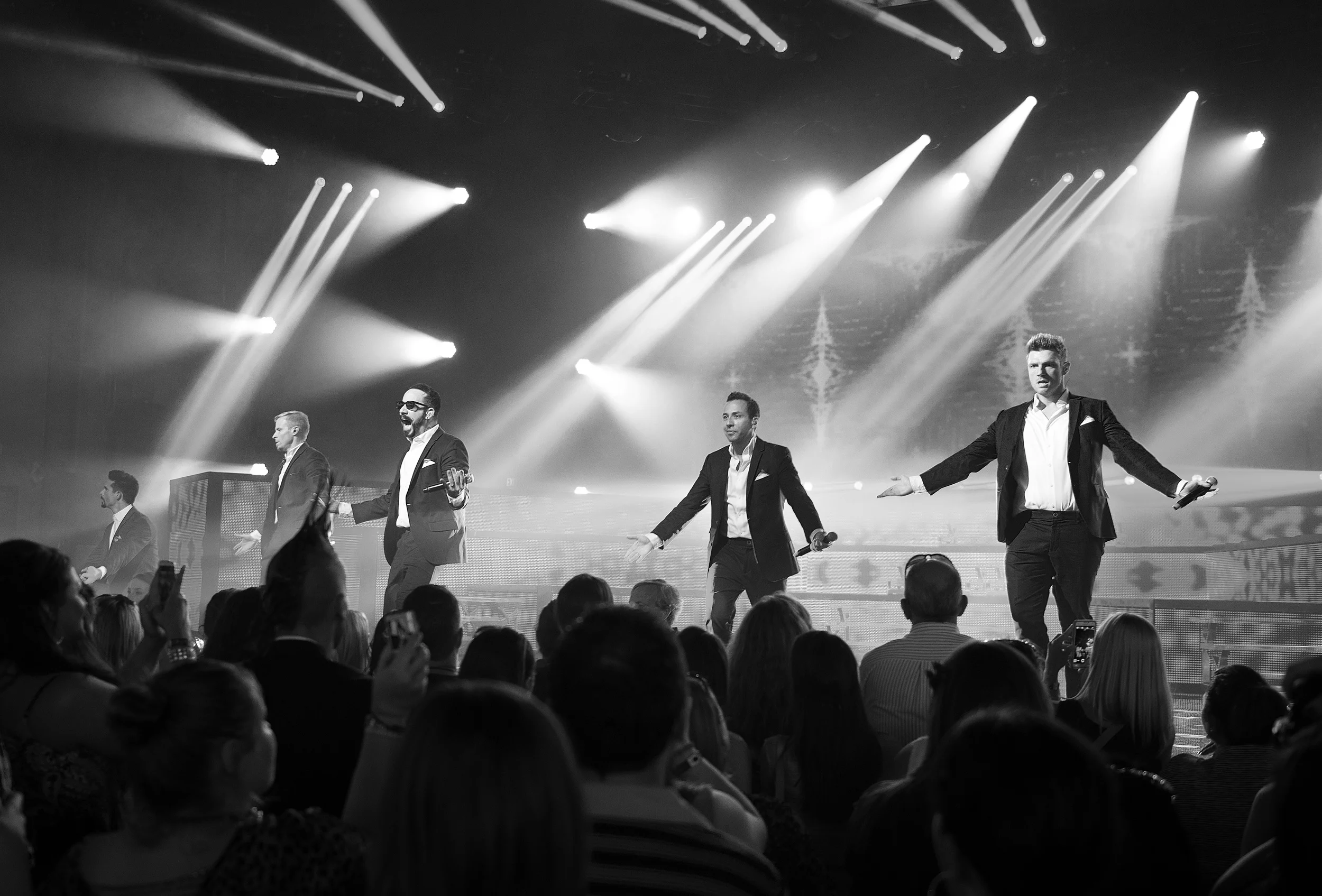 BackstreetBoys_Cincinatti2014-49bw.jpg