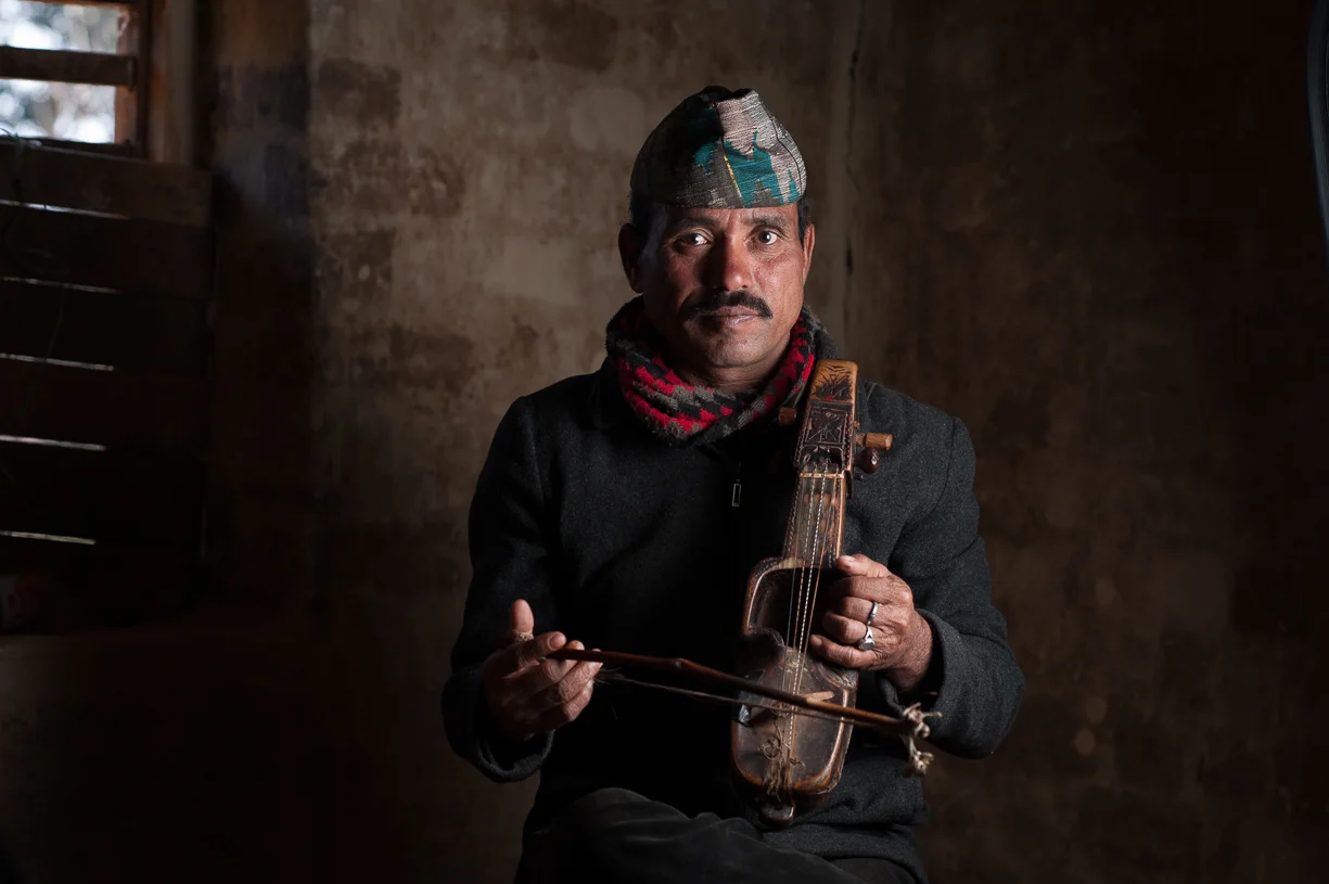 This Gandharba man sings a song about his people's dreams for the future.