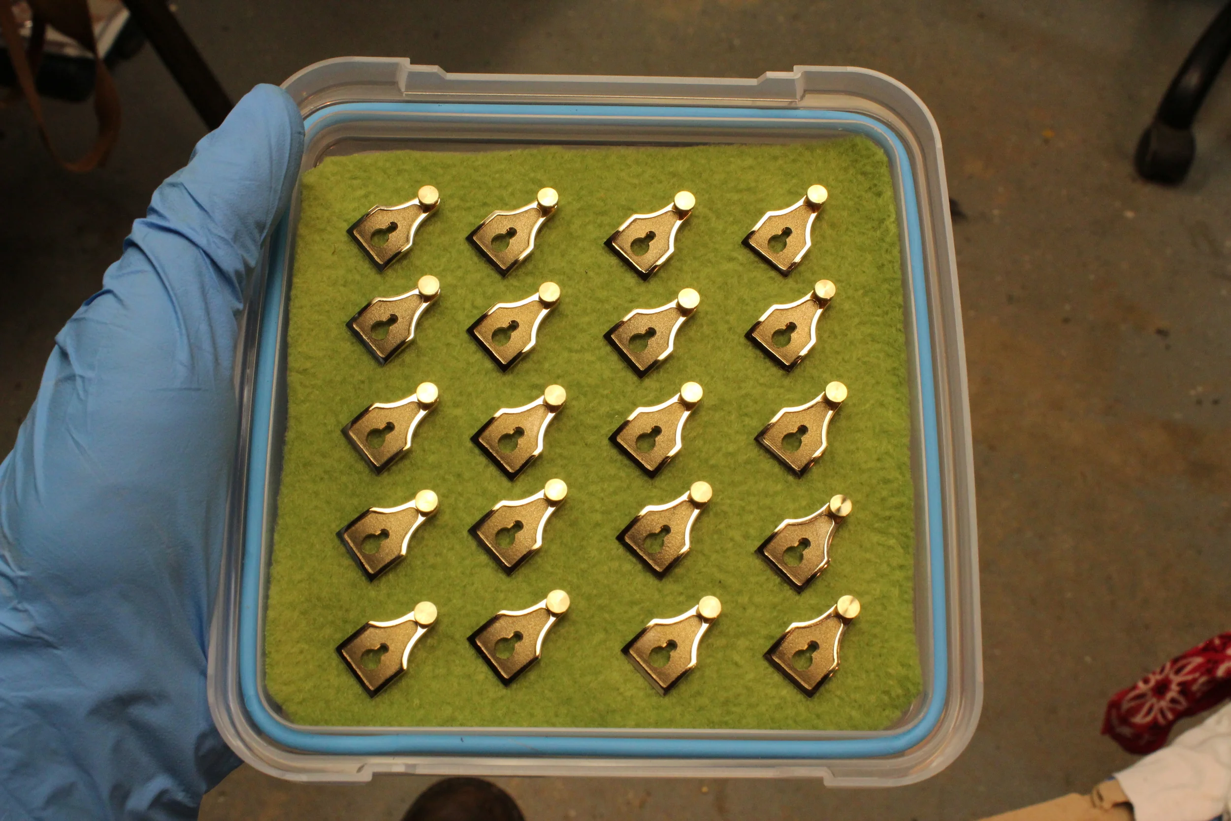 Full set of finished Caps.