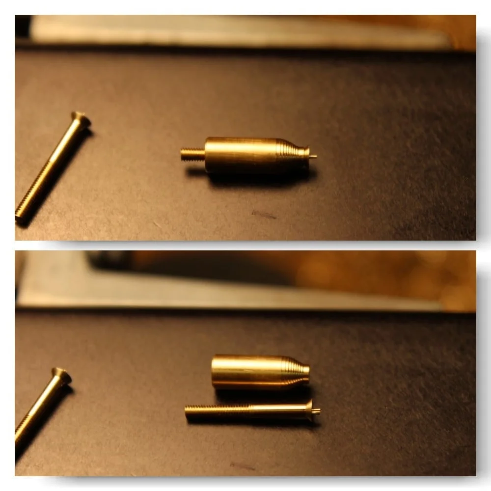 Screw holder for facing the head.