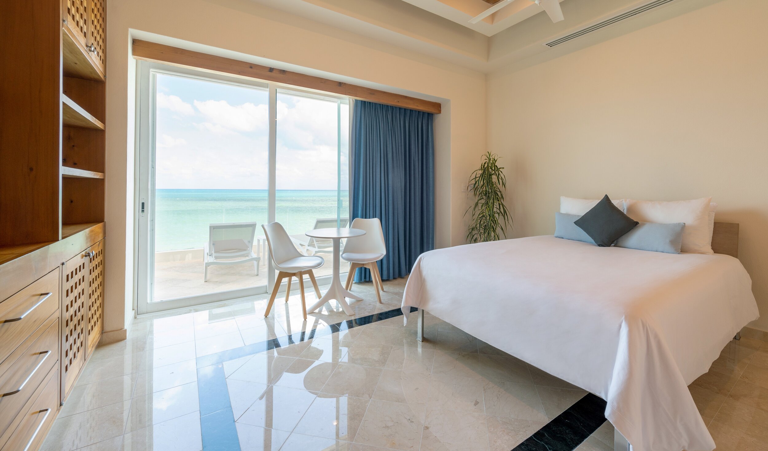 cancun villa bedroom (2).jpg