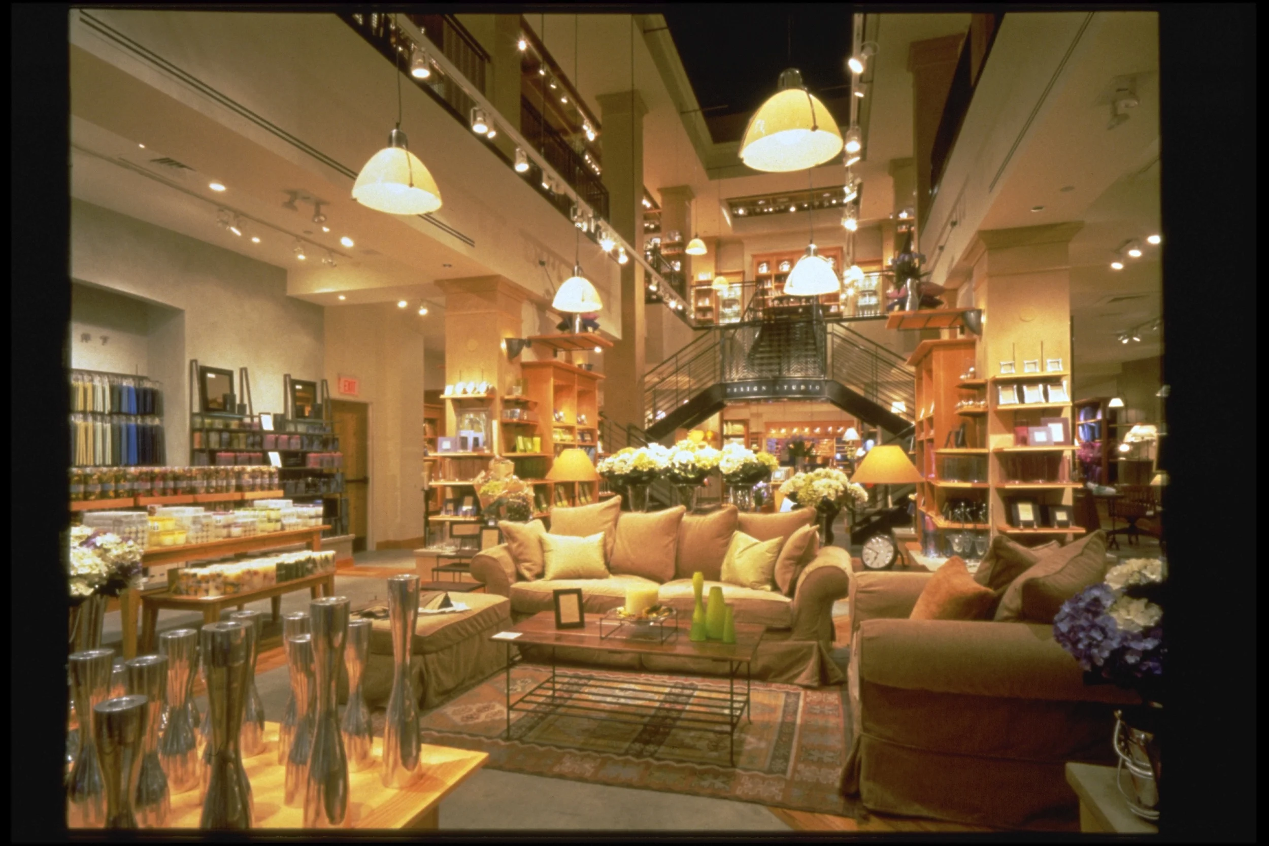  Pottery Barn, PA 