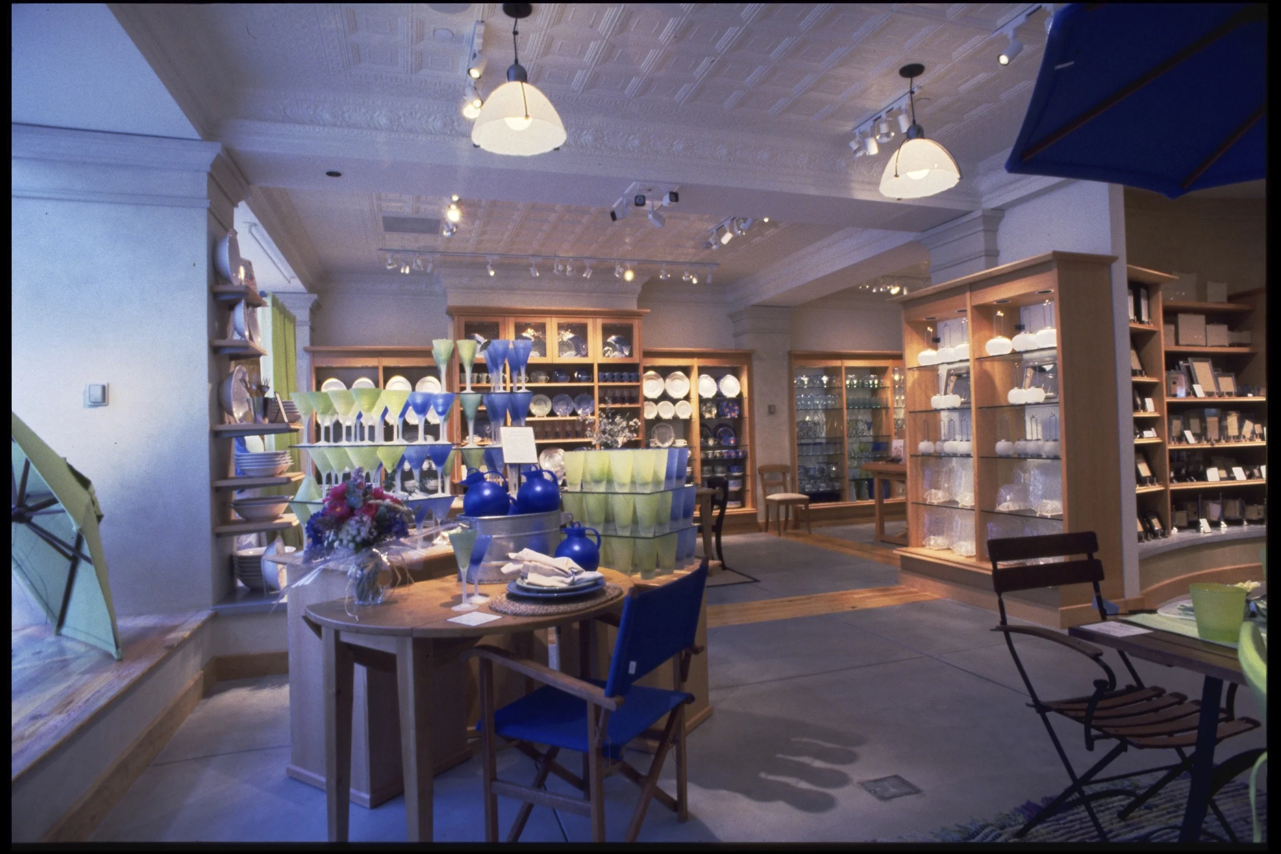  Pottery Barn, MA 