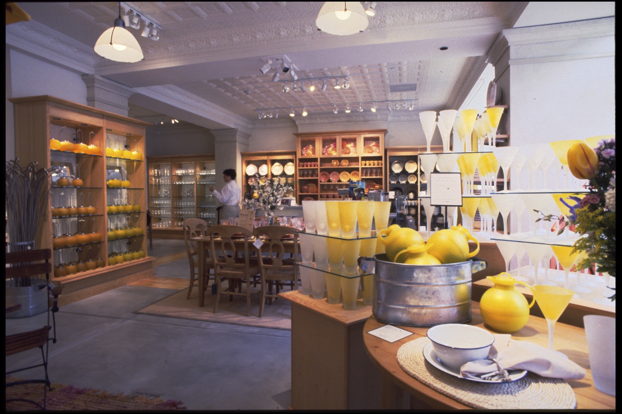  Pottery Barn, MA 