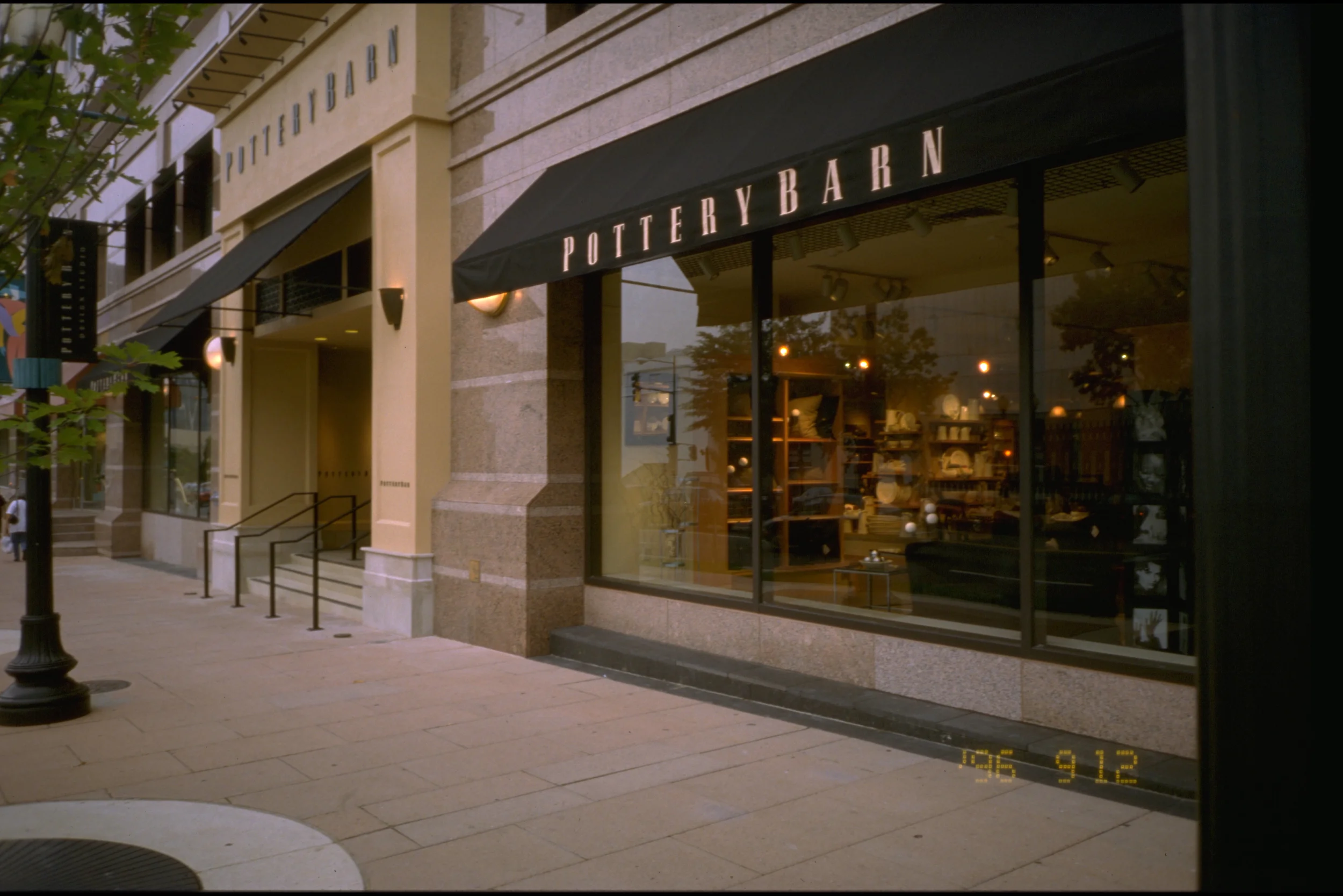  Pottery Barn, MA 
