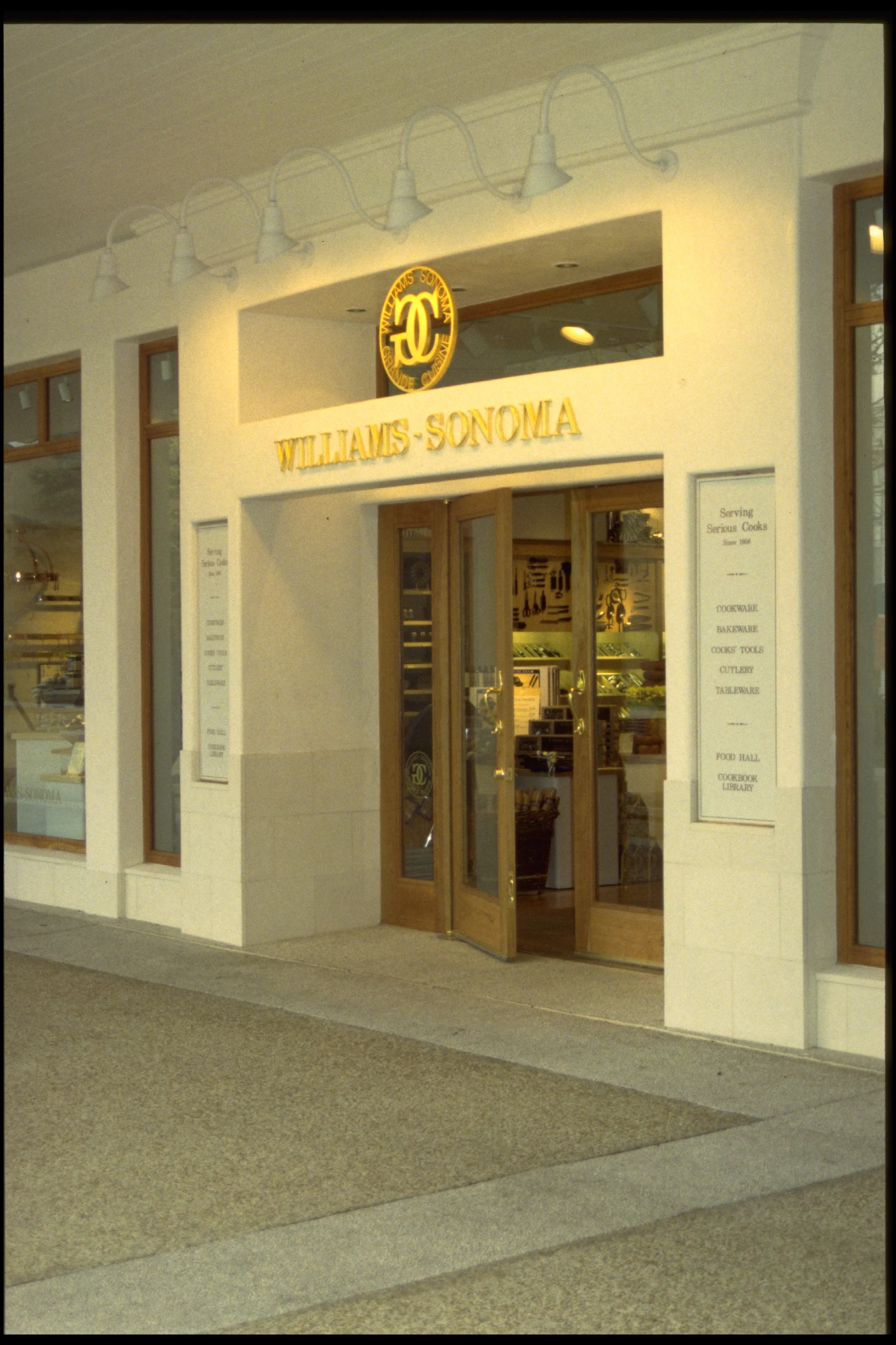  Williams-Sonoma - Grand Cuisine, CA 
