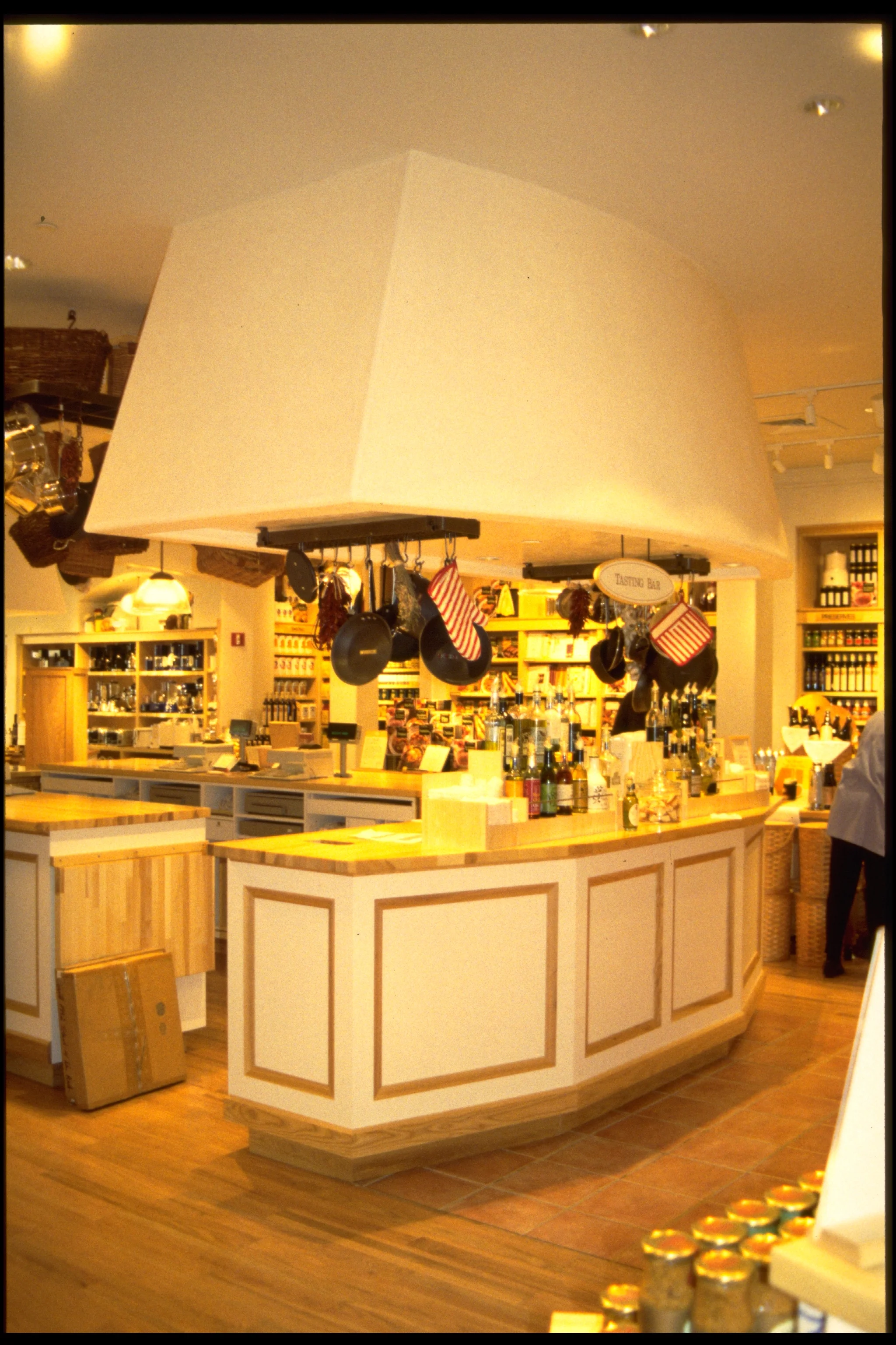  Williams Sonoma - Grand Cuisine, CA 