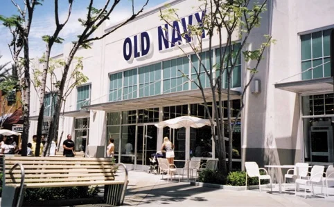  As a lead project architect for MDG, rolled out over 50 Old Navy stores in US and Canada.&nbsp; 