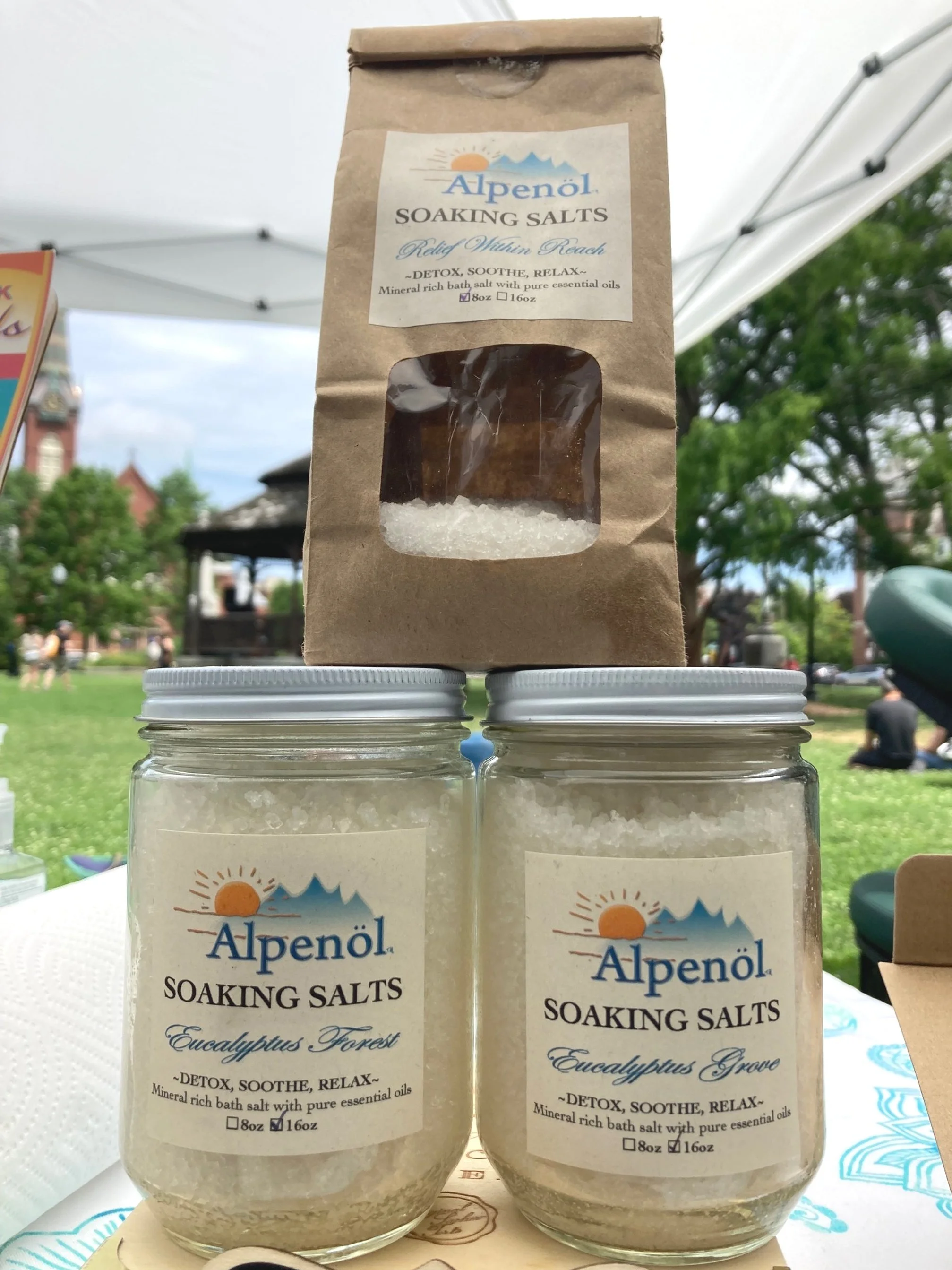 Soaking+Salts+at+the+market+pic.jpg