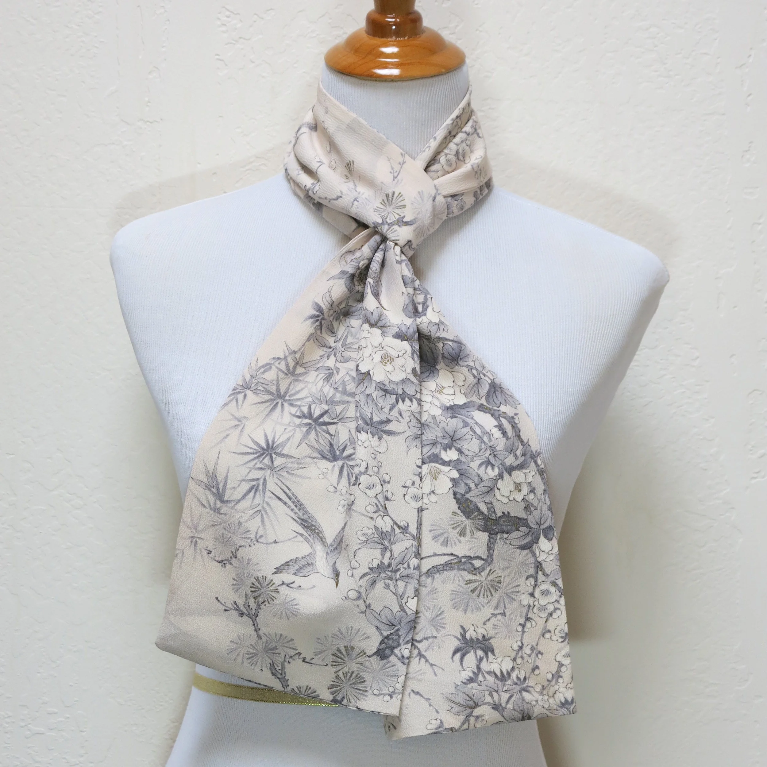 Creamy Blushing Birds Straight Silk Scarf