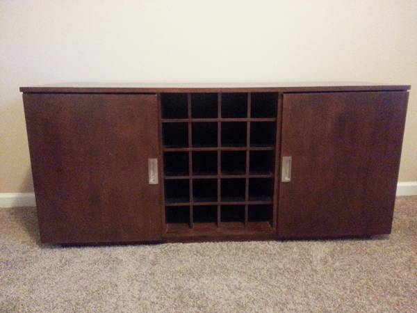 Modern Buffet $100