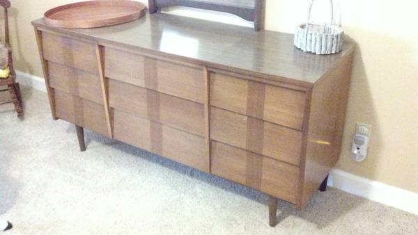 Mid Century Bedroom Furniture $250 (for 4 pieces) 