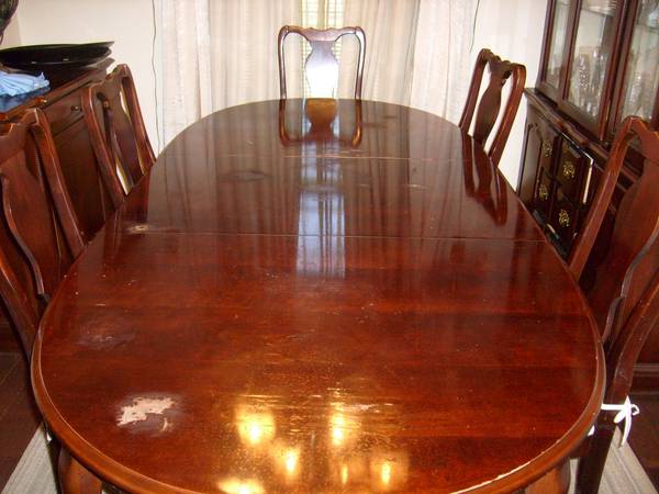 Dining Table and 6 Chairs $150 - This is a great price for the table and chairs. Table top needs a good sanding and the whole set could use a coat of paint, would look stunning when redone. 