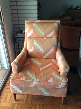 Mid Century Modern Chair $15 - Great price and I love this fabric! This unfortunately sold right after I posted. Good deals don't last on Craigslist!