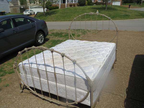 Queen Bed $150 - This is such a pretty bed and would be great painted a fun color. Need some inspiration? Visit my Pinterest page . 