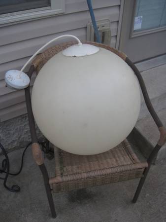 Mid Century Globe Light Fixture $20 - This is a fun fixture, looks like there is a little rust on the part above the glob but could be easily be painted. 