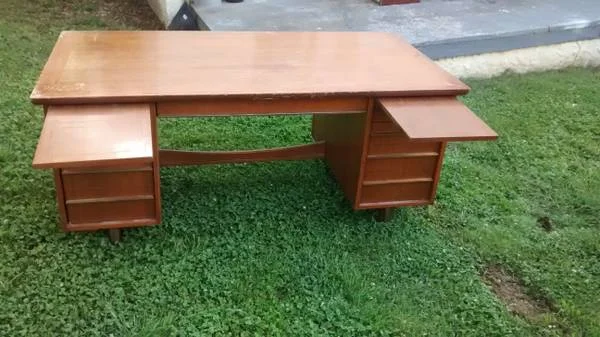 Mid Century Desk $25 - For $25 this is a steal and looks like a huge desk. It might need a coat of paint but has a lot of potential and for $25 you can't go wrong. 