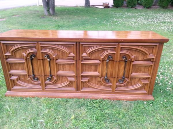 Dresser $85 - This dresser would look great painted. 