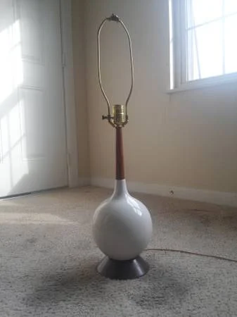 Vintage Lamp Base$30I love this lamp - just need a new shade!View on Craigslist&nbsp;