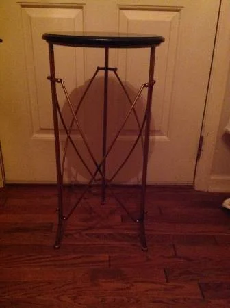 Accent Table$30View on Craigslist
