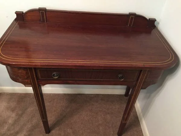 Antique Table$25View on Craigslist