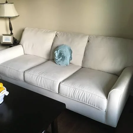 Broyhill Sofa$250View on Craigslist