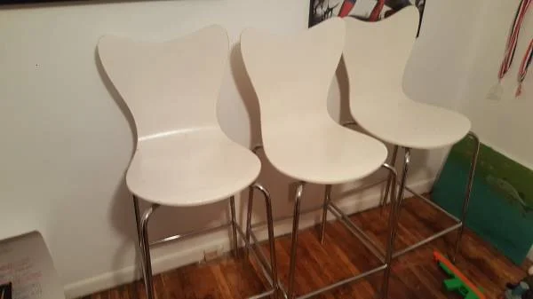 Set of 3 Bar Stools$90View on Craigslist