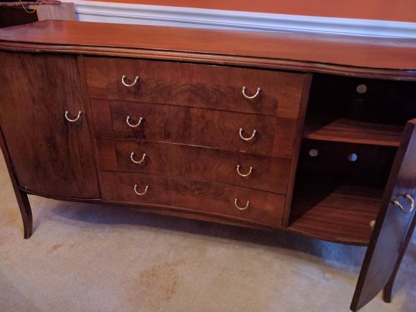 Buffet$125View on Craigslist&nbsp;