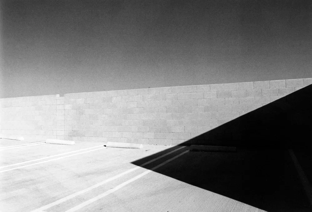 AR77159-21 , 1977 Vintage Gelatin Silver Print 10.75 x 16.125 inches