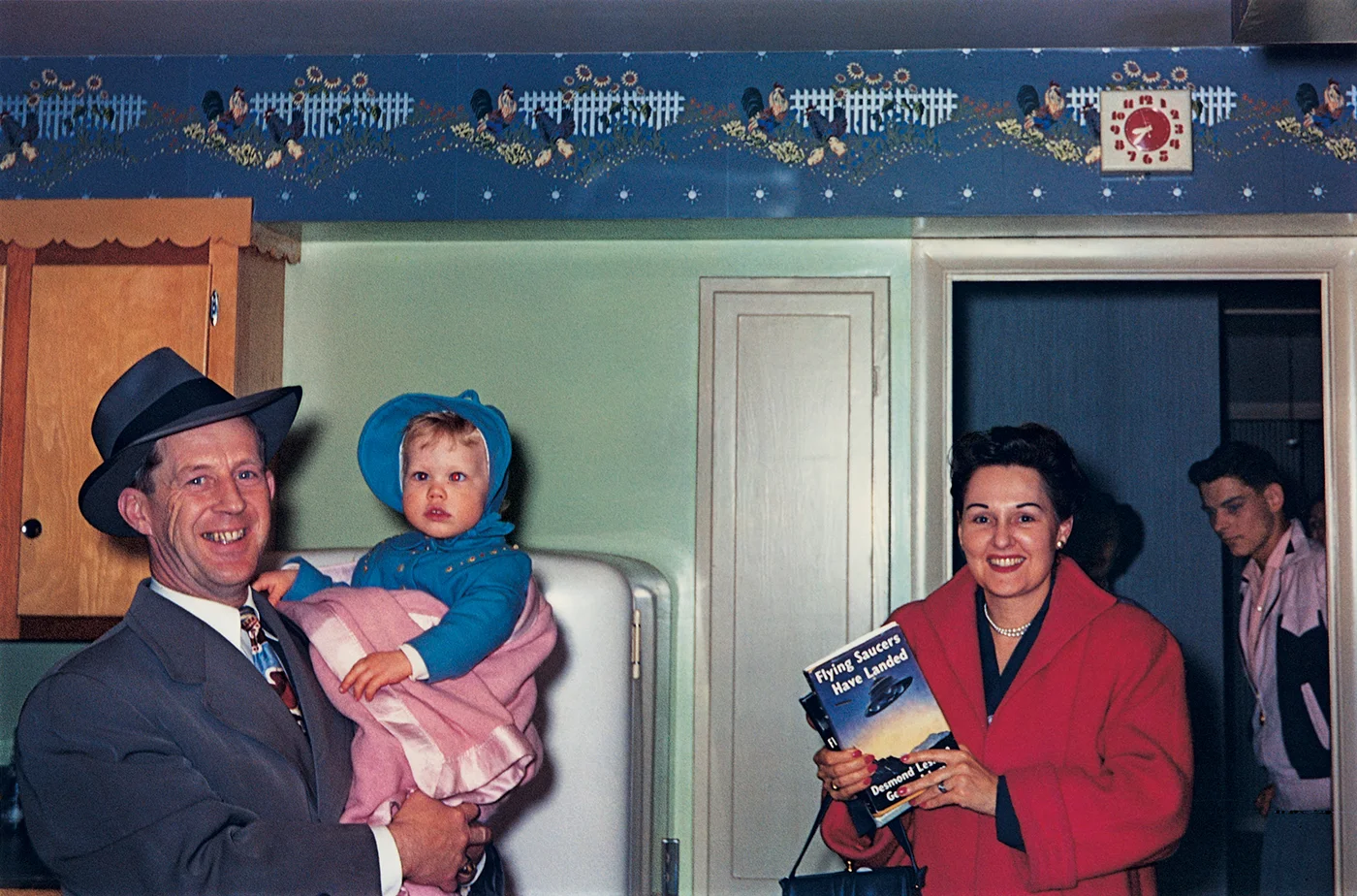 Guy Stricherz Americans in Kodachrome 1945-1965 Flying Saucers Have Landed, Tiverton, Rhode Island, 1957 Photographer: Earle Stewart 20 x 30 inches Dye Transfer Print