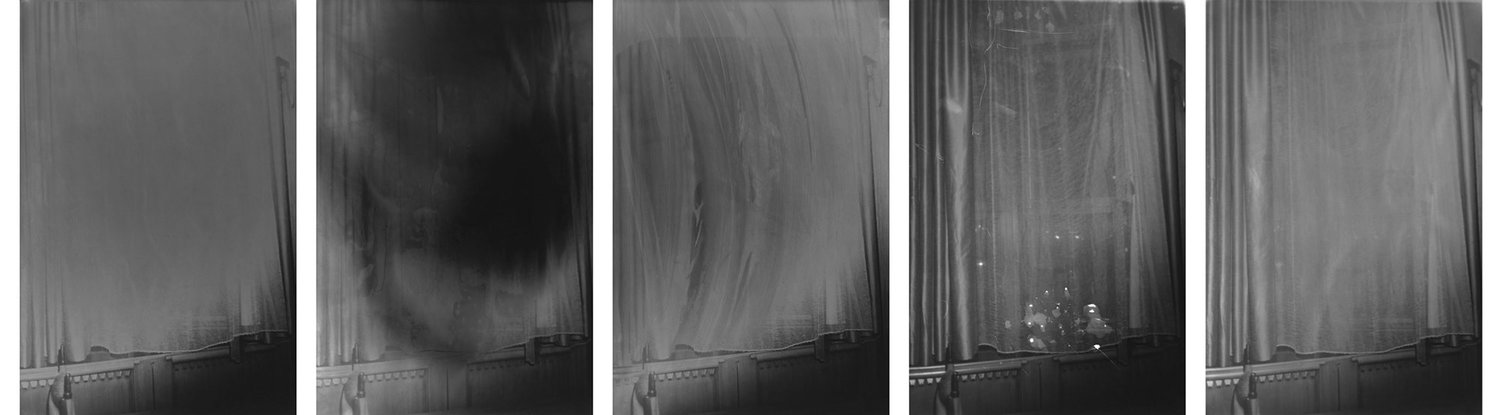 from the series 27.1 / 21.7 / 010 – 014 / 2014© Dirk Braeckman / Courtesy of Zeno X Gallery, Antwerp