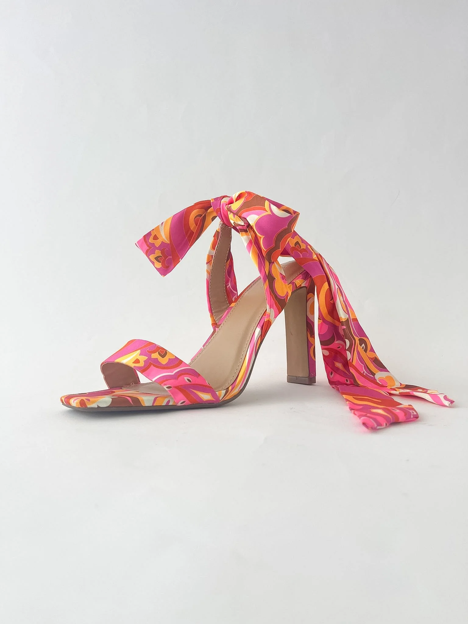 Retro Print Bow-Tie Heel Sandals