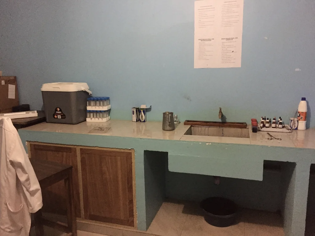 Lab new work area.001.jpeg