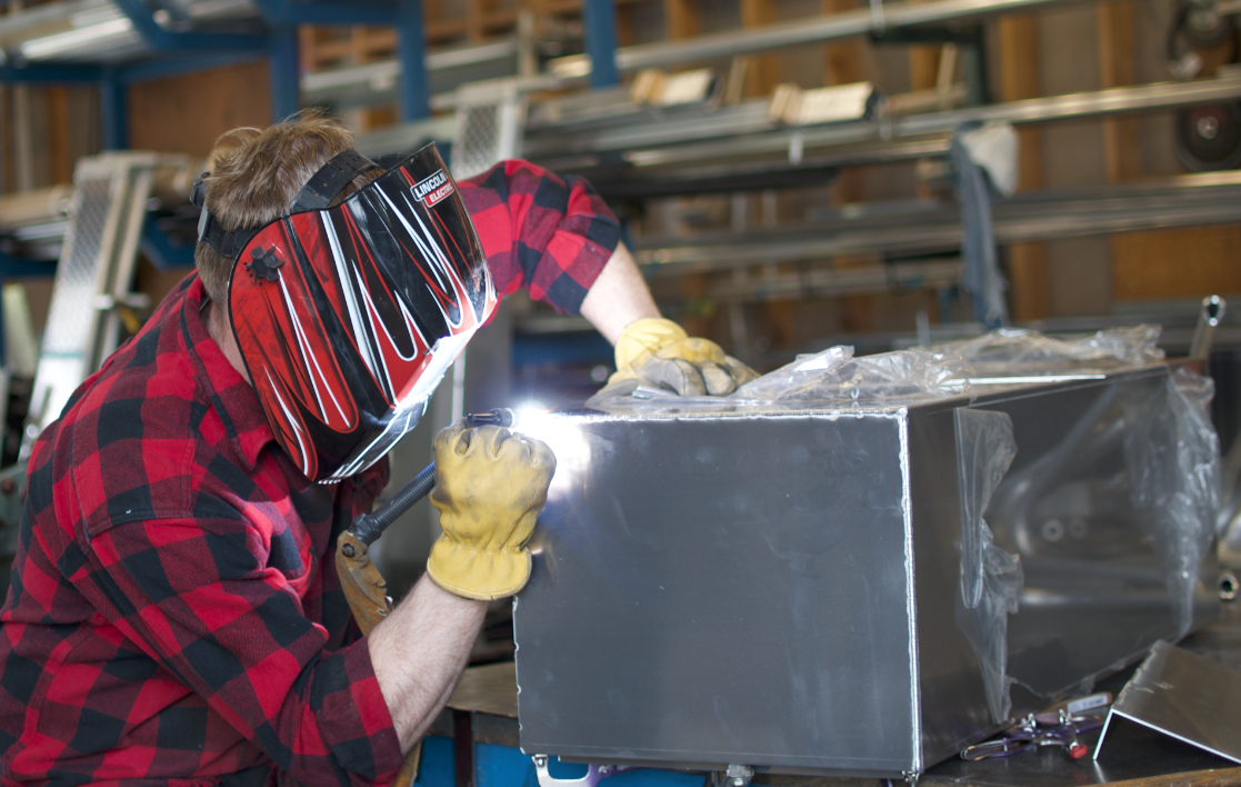 Industry Best Drybox Design We bend, fold, cut, punch, rivet & weld every single drybox in house. Our raised lip design ensures extremely rigid structure allowing us to use lighter weight aluminium. More importantly, it makes it impossible for water to get in. Add to that our specially sourced Poron closed cell gasket and you have the finest boxes money can buy. 