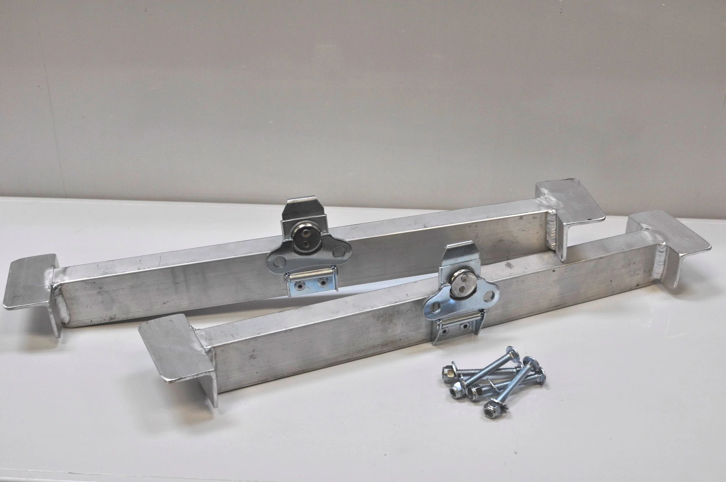 Spanner+Brackets+002.jpg