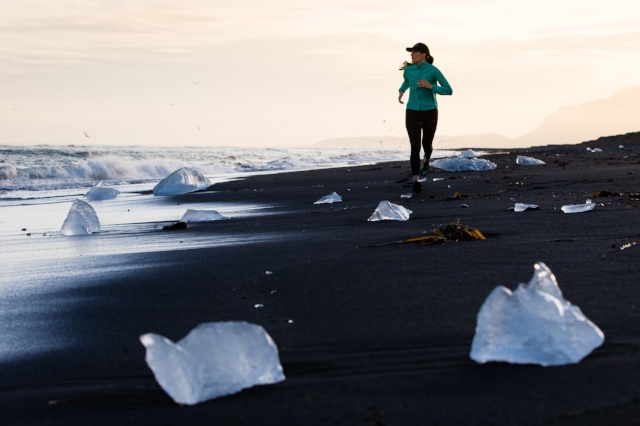 Photo by Tyler Roemer - Iceland