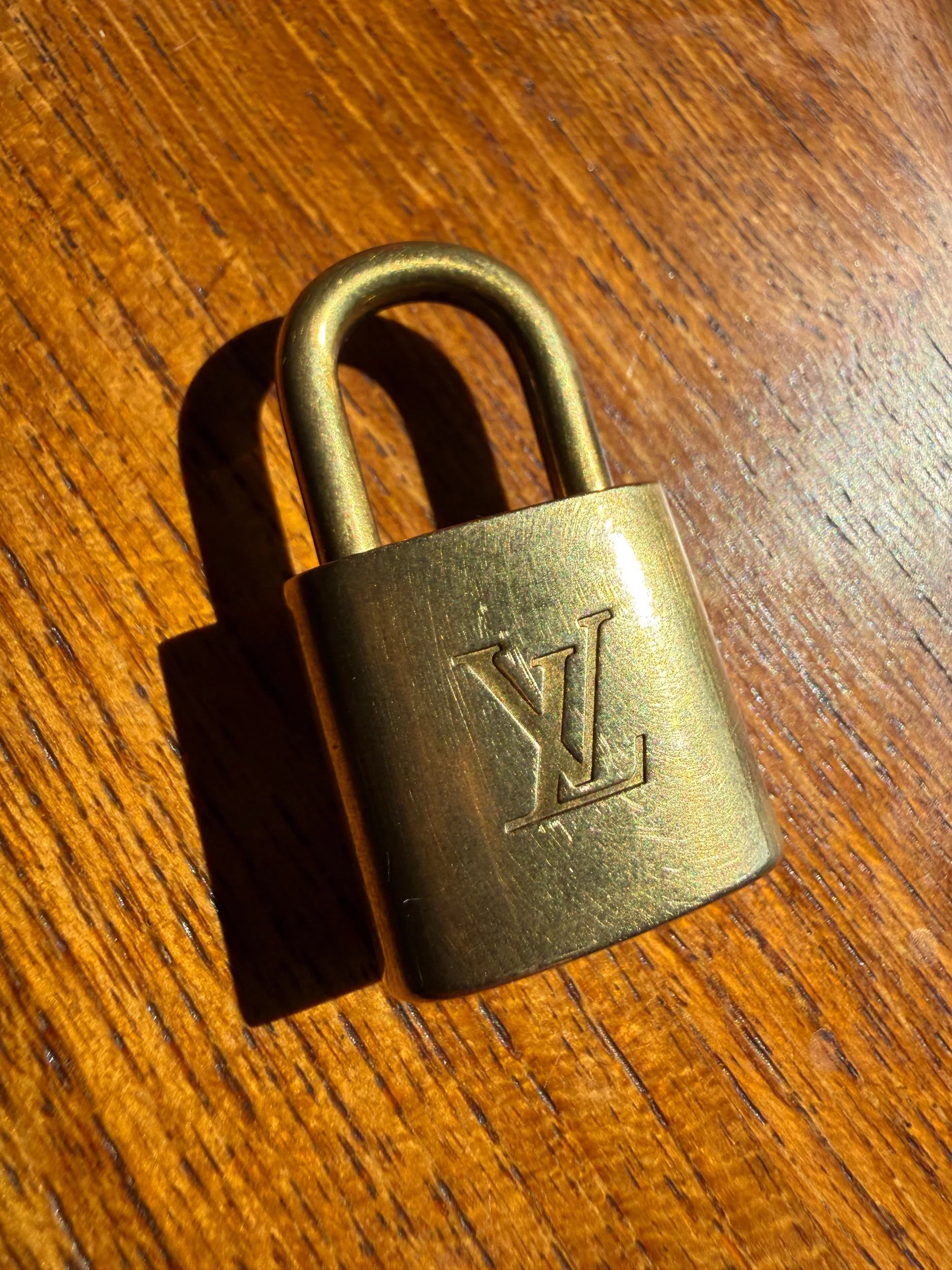 LV Lock
