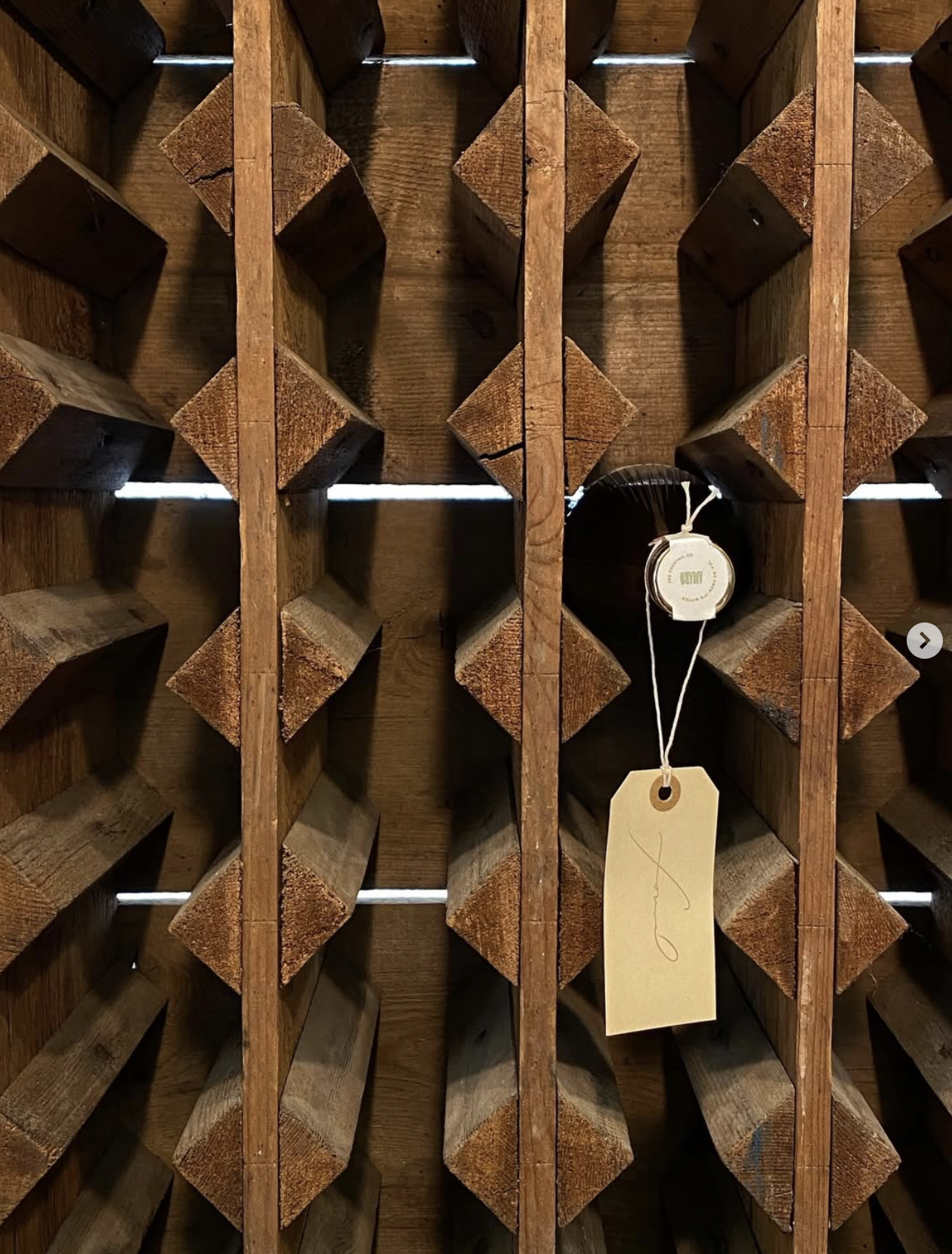 Wine-rack-wood-bottles-collection.png