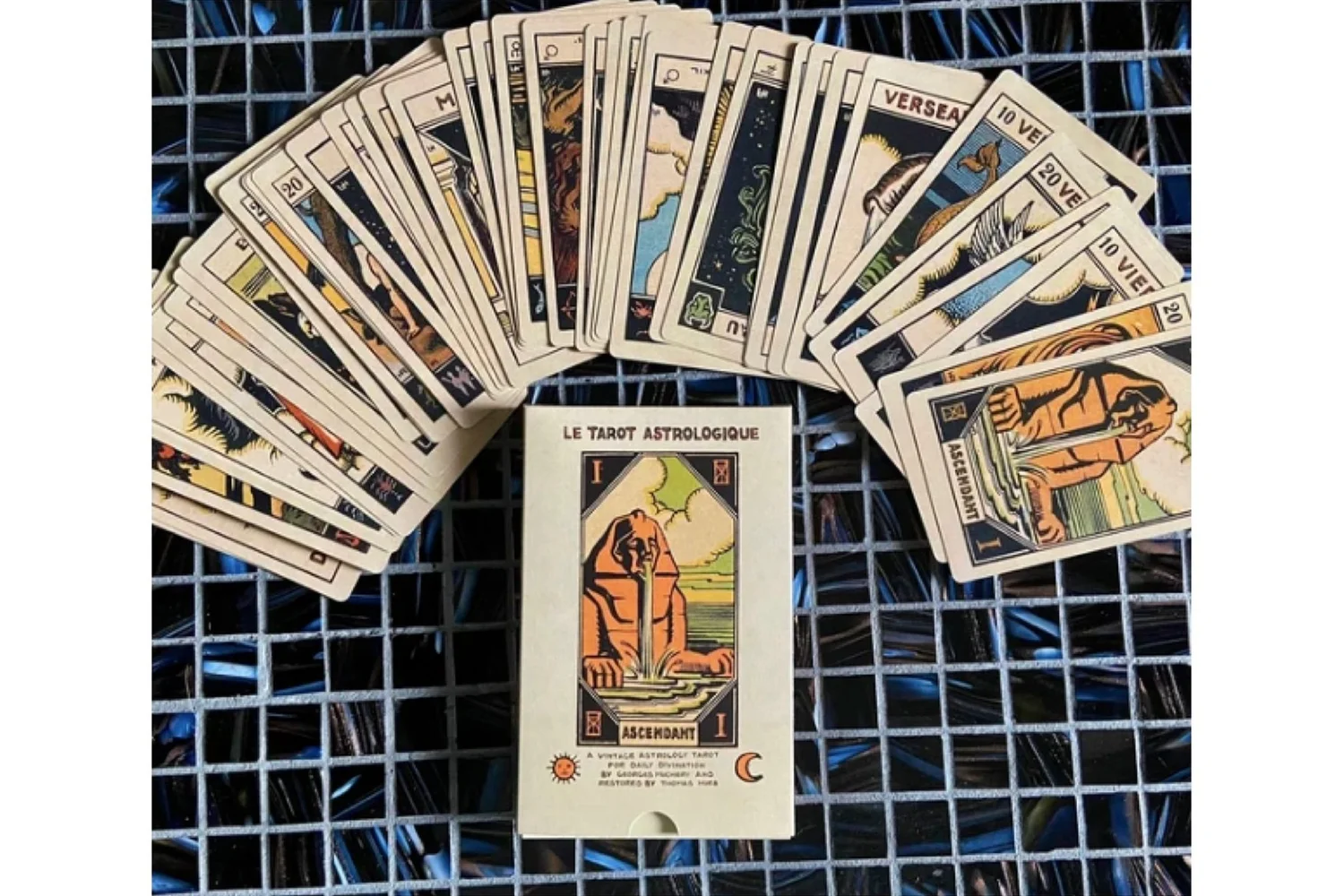 Tarot, Cards and Books