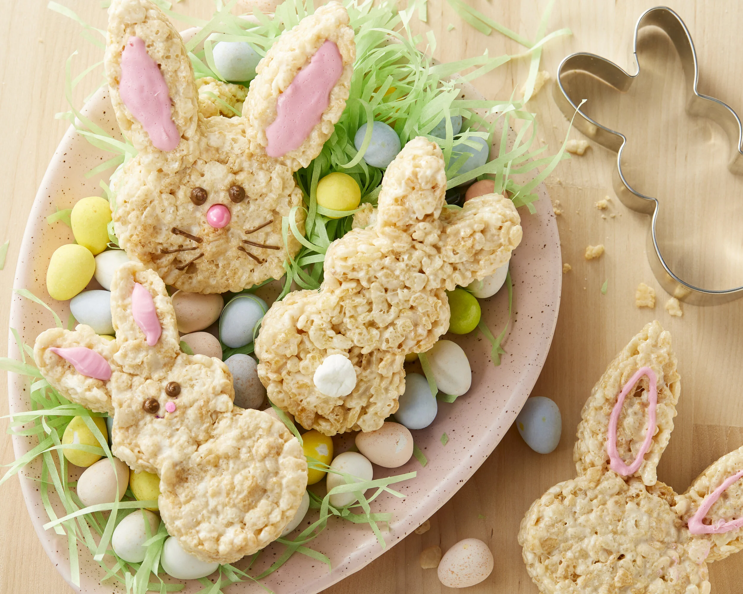 rice-krispies-treats-bunnies-recipe-B-4x5.jpg