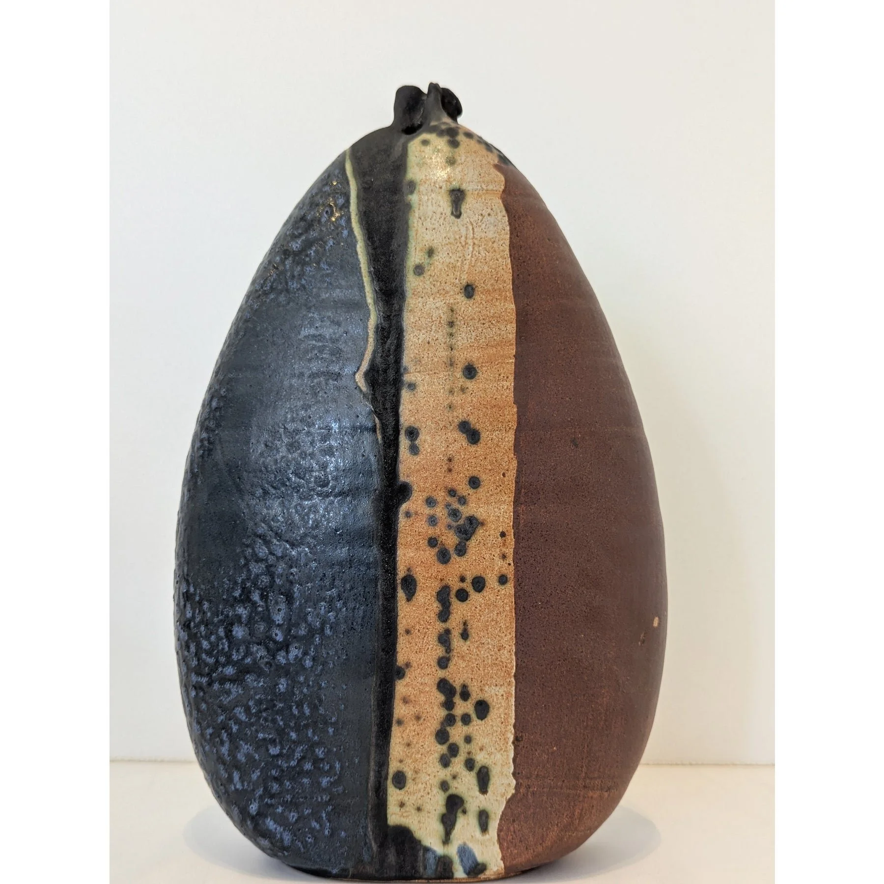 james-berloff-ceramic-vessel-segmented-glaze-ovoid-7653.jpeg