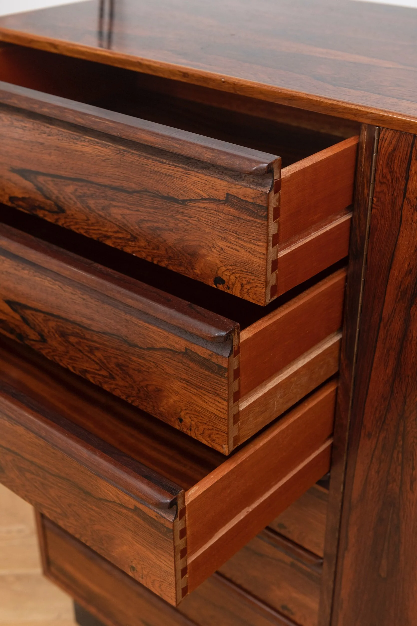 1E65688A-6B6E-4721-948A-81757288FD8A